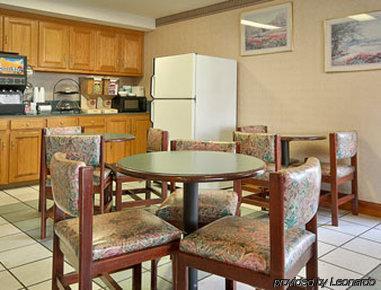 Super 8 By Wyndham Hammond Hotell Restaurant bilde